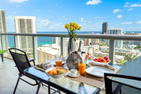 Ocean Views - Pool & Gym - Pet Friendly - Close to Beach